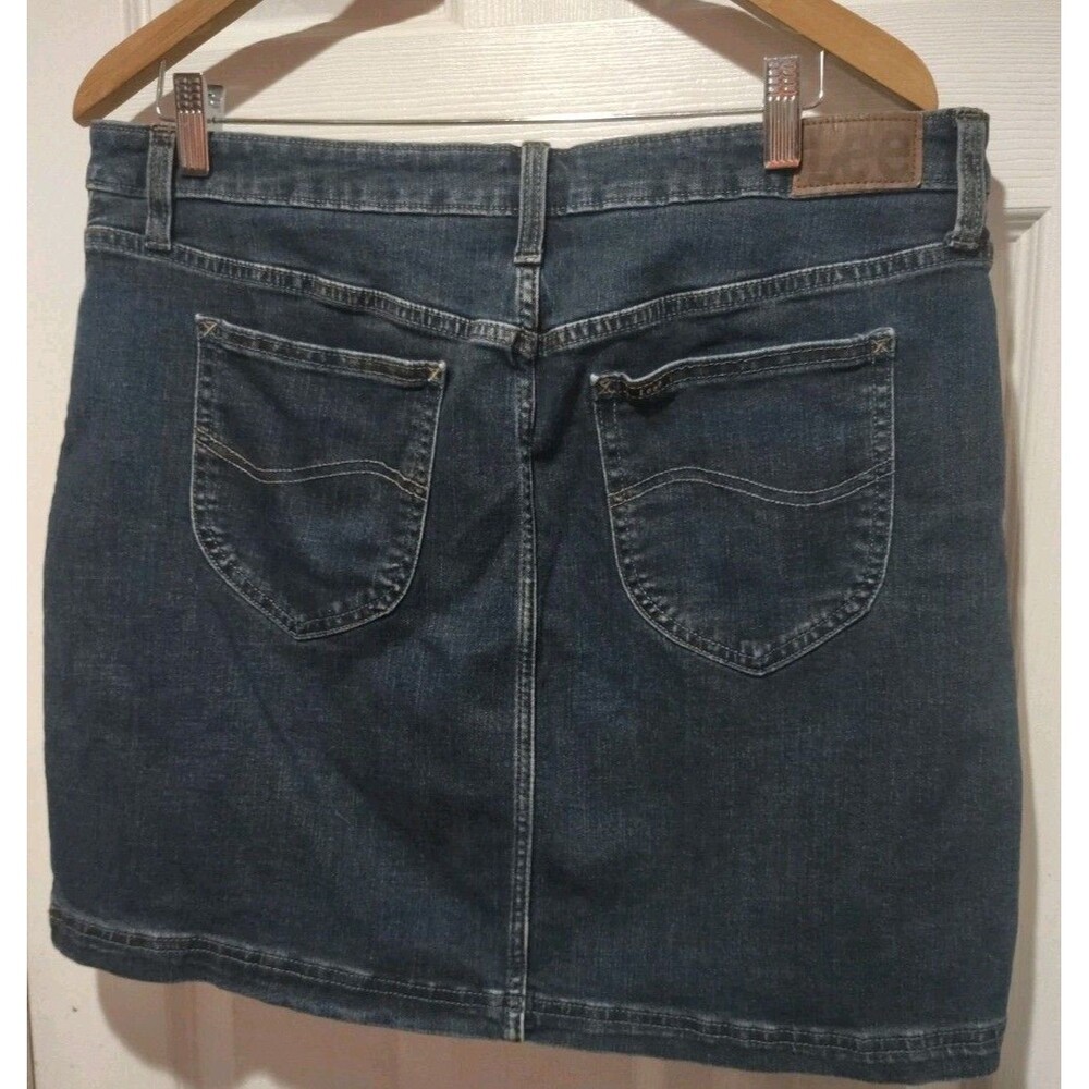 Lee Skirt Skort Womens SIZE 18 Medium Blue Denim Midrise 5-Pocket Casual - Picture 2 of 8